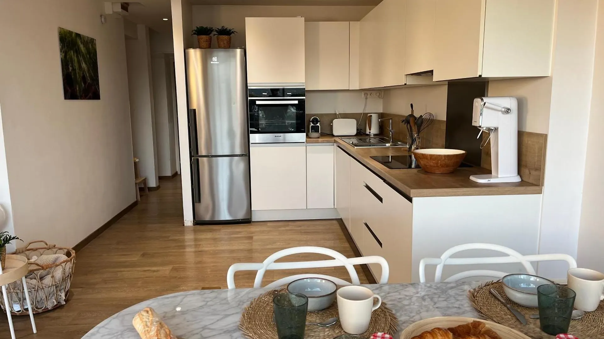 Terrasse Vue Mer - Appartement 6 Pers, 3 Chambres Et Parking A St Tropez 쎙뜨호뻬 프랑스